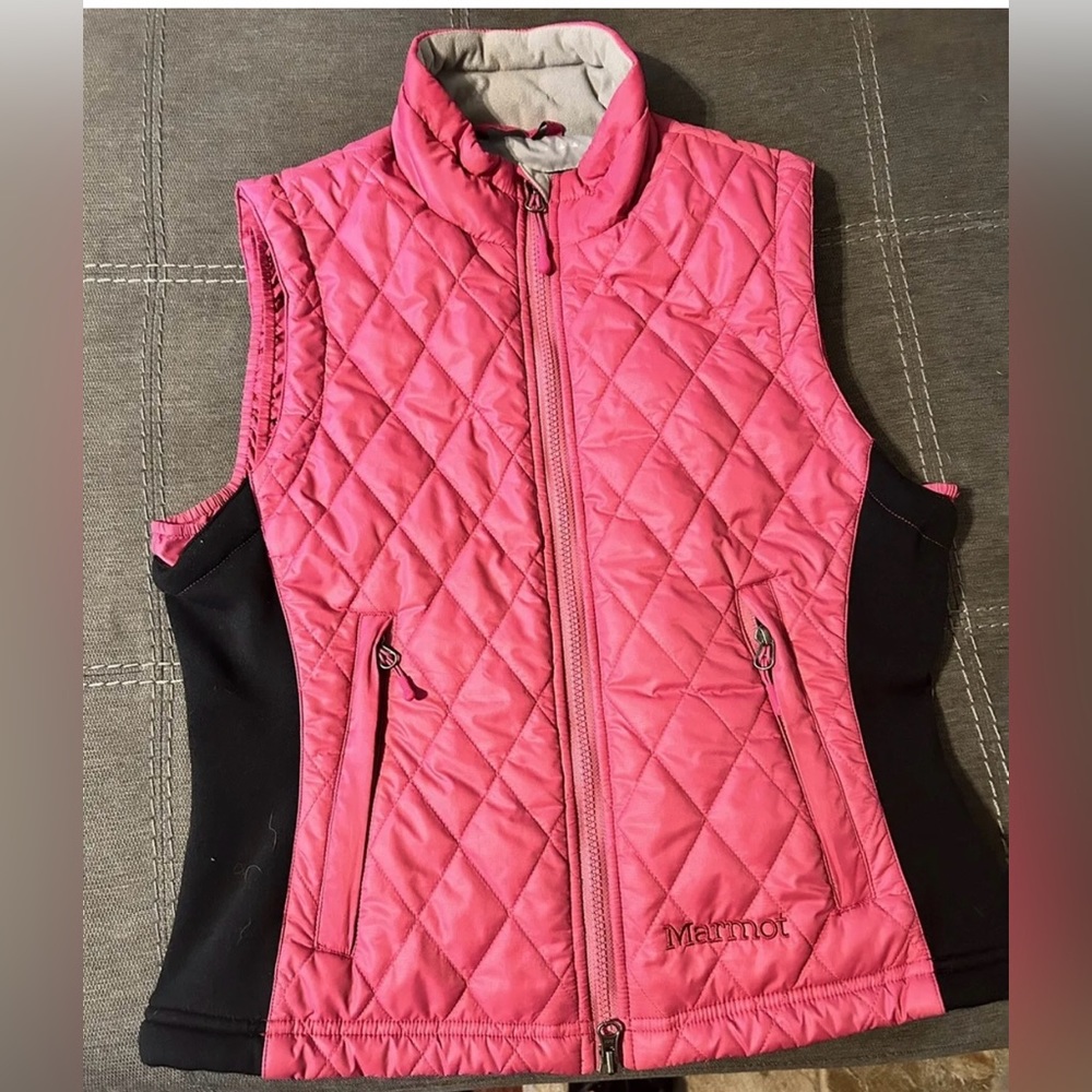 Marmot small Kitzbuhel Insulated Vest in Pink and Black Size Quilted